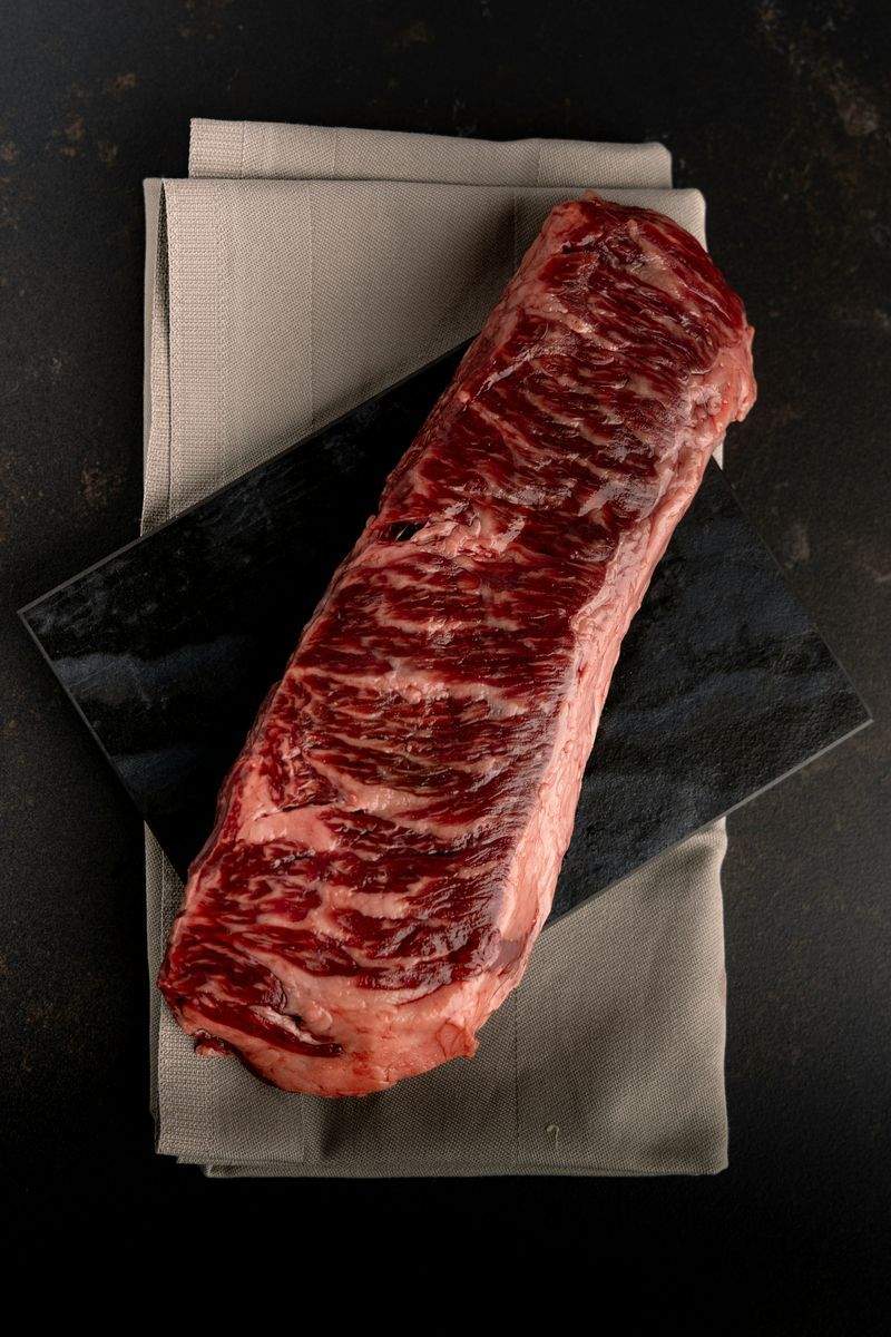 Premium cuts, crafted with Nordic care and butcher expertise.